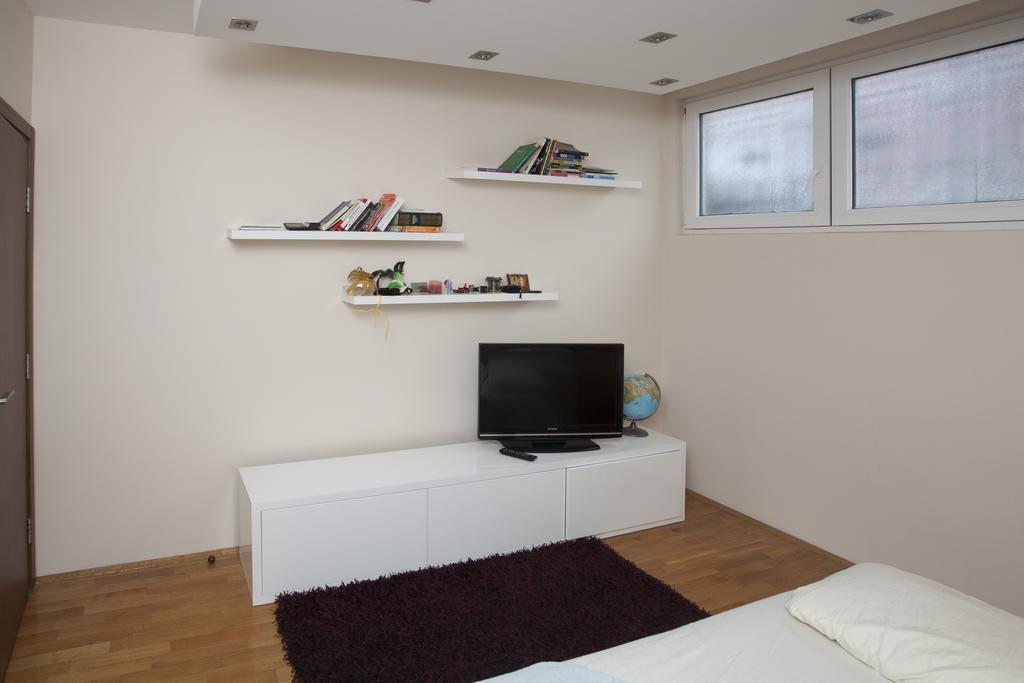 Apartment Matoseva Белград Экстерьер фото